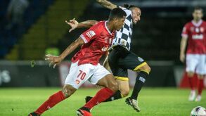 Apanha bolas 'lentos' no jogo com o Boavista valem multa de 670 euros ao Santa Clara