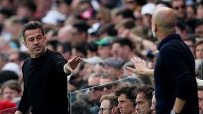 Marco Silva contra a maré na visita ao Man. City