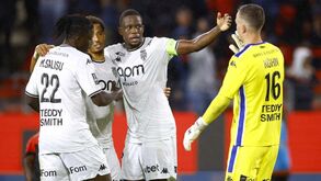 Monaco vence em Rennes e é líder provisório na Liga francesa