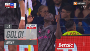 'À lei da bomba': o grande remate de Roger Fernandes que empatou o FC Porto-Sp. Braga