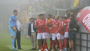 Nacional-Benfica retomado a 19 de dezembro: treinadores podem mudar equipas
