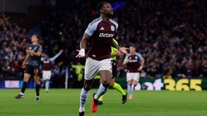 Jhon Durán renova com o Aston Villa até 2030