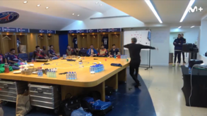 Até garrafas voaram: documentário mostra duro discurso de Luis Enrique no balneário do PSG