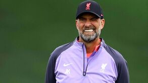 Imprensa alemã não perdoa Klopp após acordo com a Red Bull: «É tão falso como a sua dentadura»