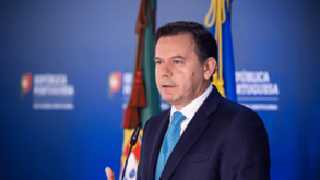 OE2025: Governo retira propostas de lei do IRS Jovem e do IRC