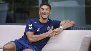 Alexander Bah: «O meu corpo tem sido desafiado, mas agora sinto que está bem»