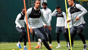 Joel Matip pode regressar ao Schalke 04