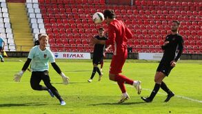 Nenê regressa de lesão com três golos num particular diante do Lusitânia de Lourosa