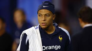 Companheiros saem em defesa de Mbappé: «Cada um faz o que quer nos tempos livres»