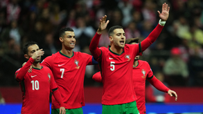 Diogo Dalot queria mais golos: «Dos melhores 45 minutos que fizemos nos últimos tempos»