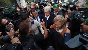 Ricardo Salgado abandona julgamento do caso BES: ex-banqueiro não se recorda da data de nascimento