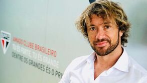 Diego Lugano sem papas na língua: «Luís Fabiano não sabia bater»