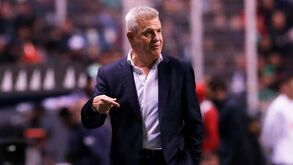 Javier Aguirre conduzido ao hospital antes do México-Estados Unidos