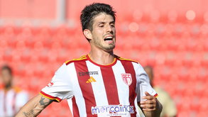 Lucas Piazon de regresso