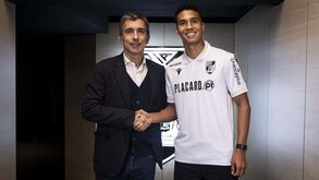 Alberto renova contrato com o V. Guimarães até 2028