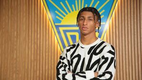 Gaby Tavares renova contrato até 2029
