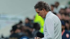 Roberto Mancini com o lugar em risco na Arábia Saudita