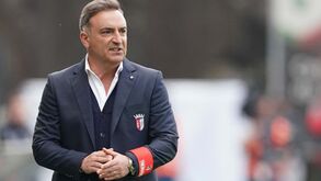 Carlos Carvalhal assume 
