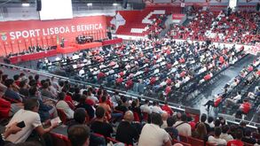 Presidente da mesa da AG do Benfica emite comunicado