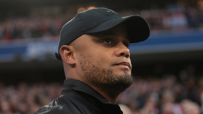 Rummenigge elogia Kompany: «Deu um grande contributo para trazer a calma de volta ao clube»