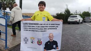 Árbitro Luís Godinho contou com apoio especial no Gondomar-Santa Clara