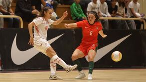Seleção feminina perde com Espanha no segundo particular