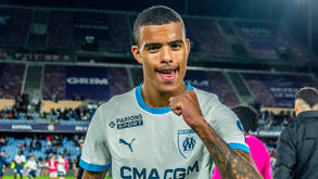 Marselha goleia Montpellier e isola-se no 3.º lugar da Ligue 1