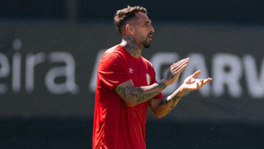 Miguel Lopes com luxação