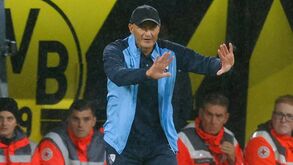 Bochum despede o treinador Peter Zeidler após 8 jogos sem vencer
