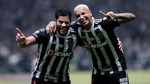 Atlético Mineiro a um passo da final da Libertadores com Deyverson em grande