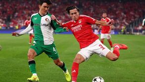 Carreras recusa pensar no Manchester United: «O meu foco está só no Benfica»