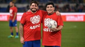 Filho de Maradona assume UD Ibarra: «Esqueçam o meu apelido...»