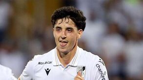 As notas dos jogadores do V. Guimarães frente ao Djurgarden: Manu Silva inventou nas asas de Varela