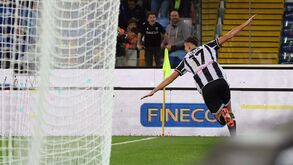 Udinese supera Cagliari e ascende provisoriamente ao 4.º lugar da Serie A