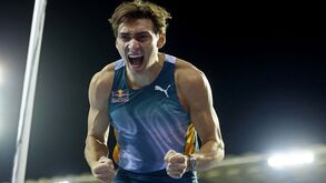 Armand Duplantis e Yaroslava Mahuchikh eleitos atletas europeus do ano