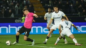 A crónica do Famalicão-Sporting, 0-3: leão soube porfiar até encher a barriga
