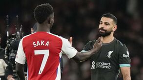A crónica do Arsenal-Liverpool, 2-2: dar o flanco ao inimigo