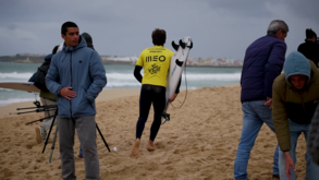 Guilherme Ribeiro e Tomás Fernandes adiam luta pelo título para o último dia do Bom Petisco Peniche Pro
