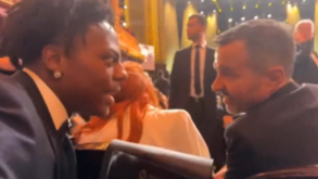 Speed à conversa com Jorge Mendes na Bola de Ouro: «Ando à procura de um clube...»