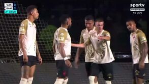Colegas de equipa 'pegados': Léo Jardim irritou-se com Payet e o clima aqueceu