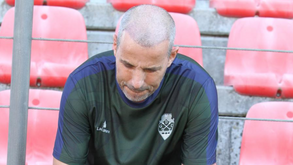 Dupla de centrais provoca dor de cabeça a Marco Alves