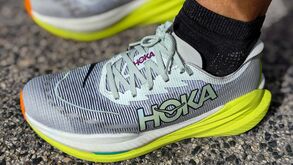 HOKA Mach X2: um 'super trainer' com imagem e atitude de 'racer'