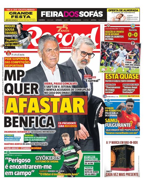 Descarregar capa em PDF de alta resolução