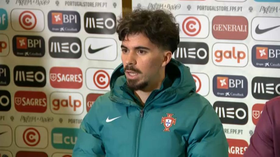 Médio diz que está sempre disponível para ajudar a Seleção