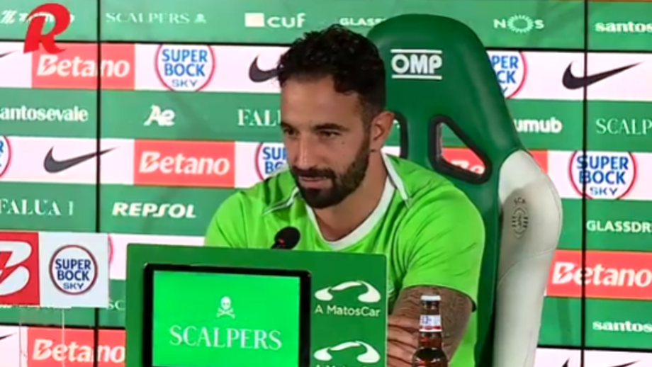 Treinador do Sporting quer foco no jogo da Taça e não rumores de mercado