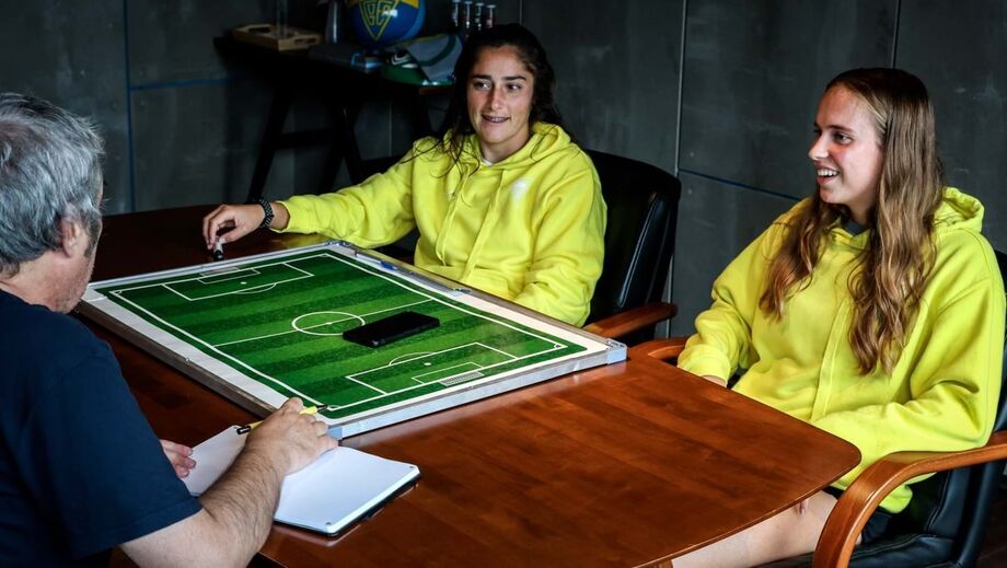 Sara Brasil e Sarah Brasero: uma marca, a outra... esfola