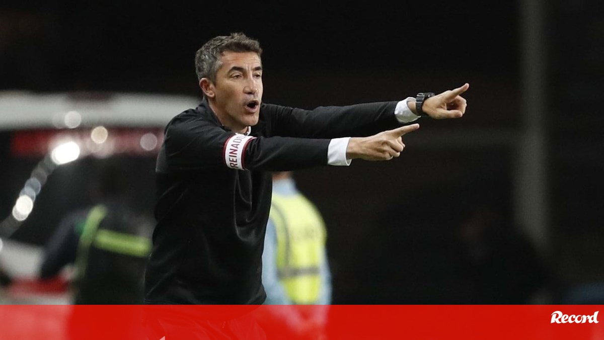 Bruno Lage: «Temos tido a felicidade de ter malta que sai do banco e ajuda a construir a exibição»