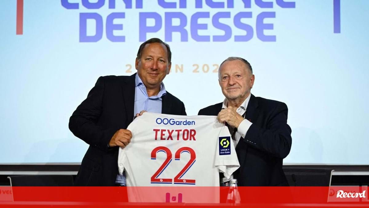 Lyon proibido de contratar jogadores e arrisca descer de divisão por problemas financeiros