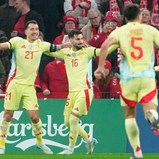 Bah e Hjulmand titulares na derrota da Dinamarca frente à Espanha