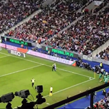 Adepto invadiu relvado do Dragão para tirar uma foto com Cristiano Ronaldo mas não teve sucesso